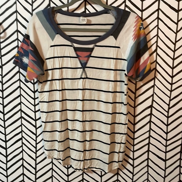 7th Ray Tops - 7th Ray Aztec tee. Xl